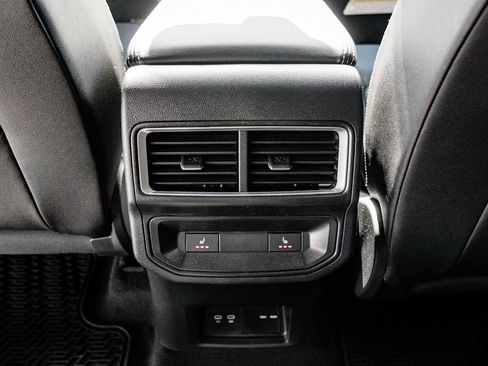 New 2026 Volkswagen Atlas Cross Sport SEL Premium R-Line image 40