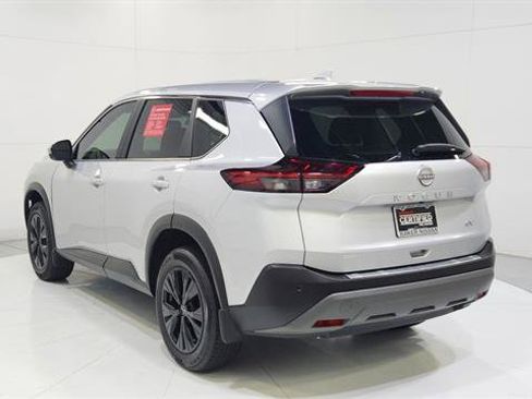 Certified 2023 Nissan Rogue SV image 6