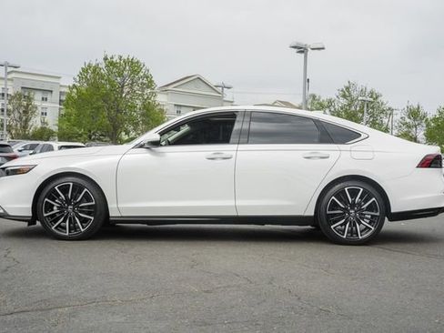 Used 2026 Honda Accord Touring image 4