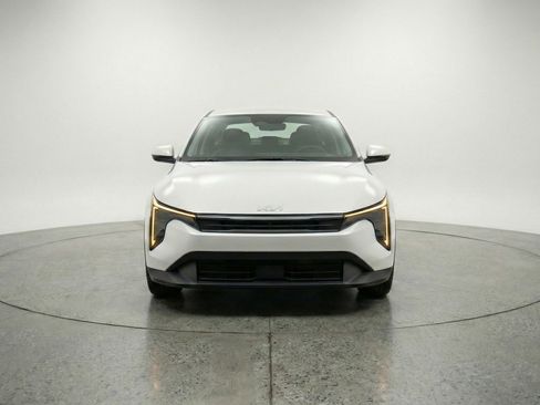 Used 2025 Kia K4 FWD image 2
