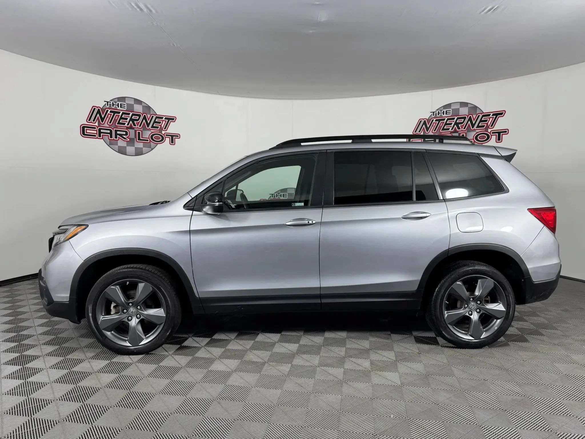 Used 2019 Honda Passport Touring image 4