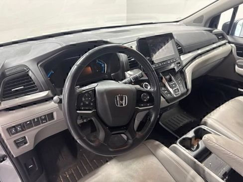 Used 2023 Honda Odyssey Touring image 14