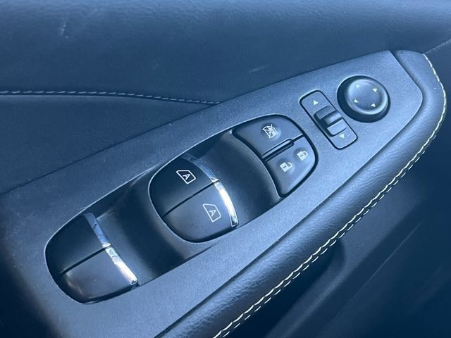 Used 2023 Nissan Maxima Platinum w/ Sport Mat Group FWD image 28