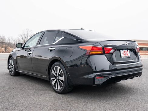 Used 2021 Nissan Altima 2.5 SV image 4