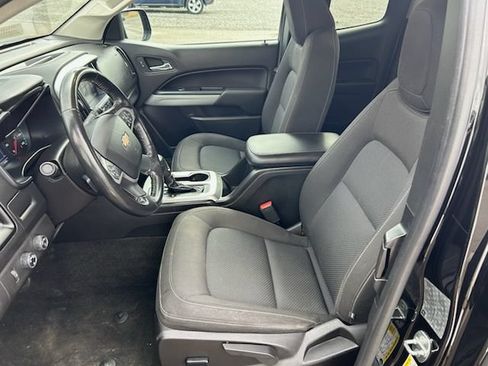 Used 2017 Chevrolet Colorado LT AWD/4WD image 10