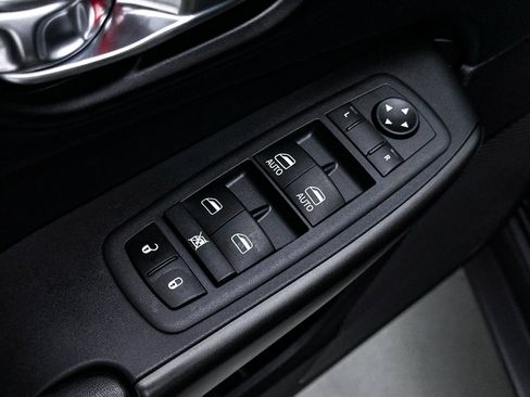 Used 2022 Jeep Cherokee Trailhawk w/ Comfort/Convenience Group image 16