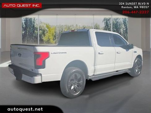 Used 2024 Ford F150 Lightning Flash AWD/4WD image 5