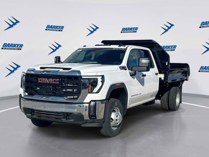 New 2024 GMC Sierra 3500 Pro w/ Convenience Package