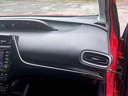 Used 2021 Toyota Prius Prime LE FWD image 22
