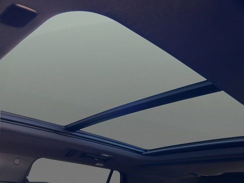 Used 2023 Chevrolet Tahoe Z71 w/ Luxury Package image 34