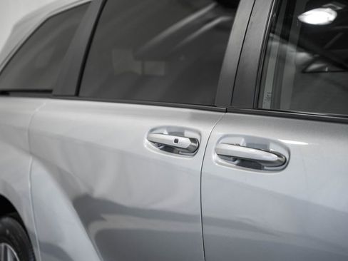 Used 2023 Toyota Sienna LE image 14