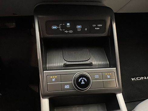 Certified 2025 Hyundai Kona SEL image 26