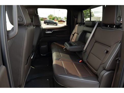 New 2026 GMC Sierra 1500 Denali AWD/4WD image 13