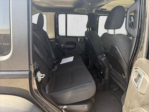 Used 2024 Jeep Wrangler Unlimited Rubicon 4xe AWD/4WD image 23