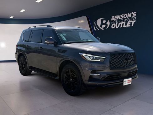 Used 2023 INFINITI QX80 Luxe w/ All-Season Package RWD image 7