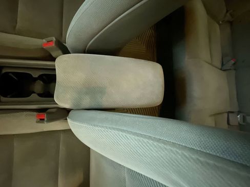 Used 2010 Honda Civic LX image 19