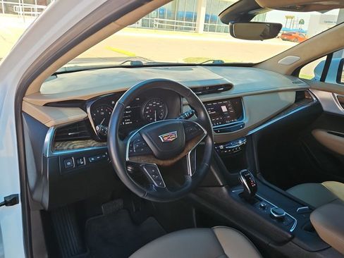 Used 2023 Cadillac XT5 Premium Luxury w/ Platinum Package AWD/4WD image 10