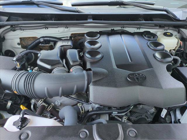 Used 2024 Toyota 4Runner Limited AWD/4WD image 24