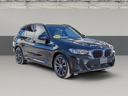 Used 2022 BMW X3 M40i w/ Premium Package image 2