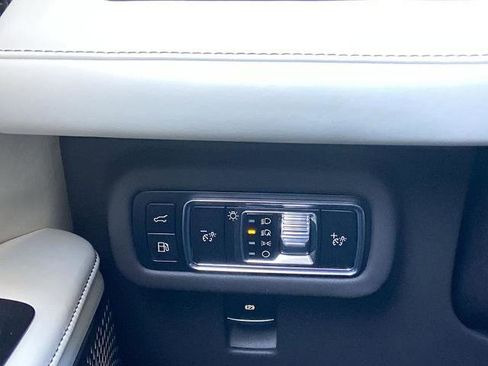 Used 2024 Lincoln Nautilus Black Label w/ Jet Appearance Package (87T) image 13