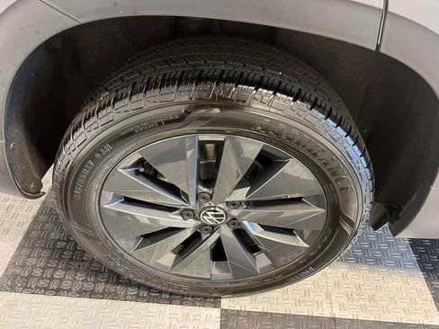 Certified 2024 Volkswagen Taos S FWD image 14
