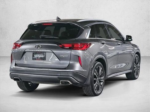 Used 2022 INFINITI QX50 Luxe w/ Appearance Package image 5