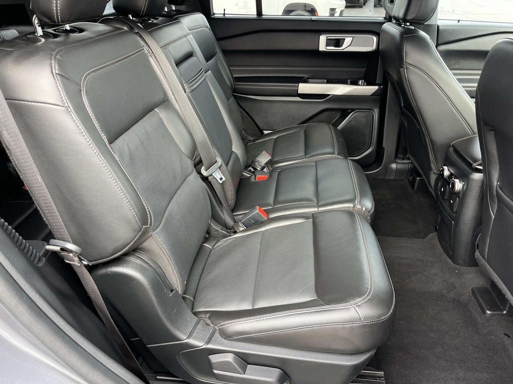 Used 2022 Ford Explorer Limited AWD/4WD image 25