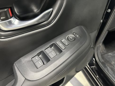 New 2026 Honda HR-V LX image 16
