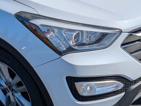 Used 2016 Hyundai Santa Fe Sport 2.0T w/ Option Group 05 AWD/4WD image 16