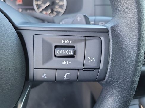 New 2025 Nissan Pathfinder S image 12