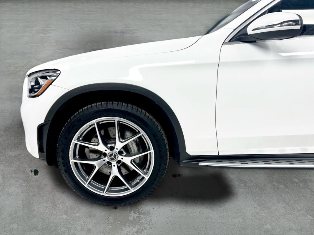 Used 2020 Mercedes-Benz GLC 300 4MATIC image 12