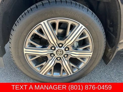 Used 2023 Toyota Sequoia Capstone AWD/4WD image 9