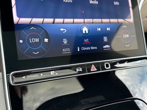Certified 2022 Mercedes-Benz C 300 Sedan image 20