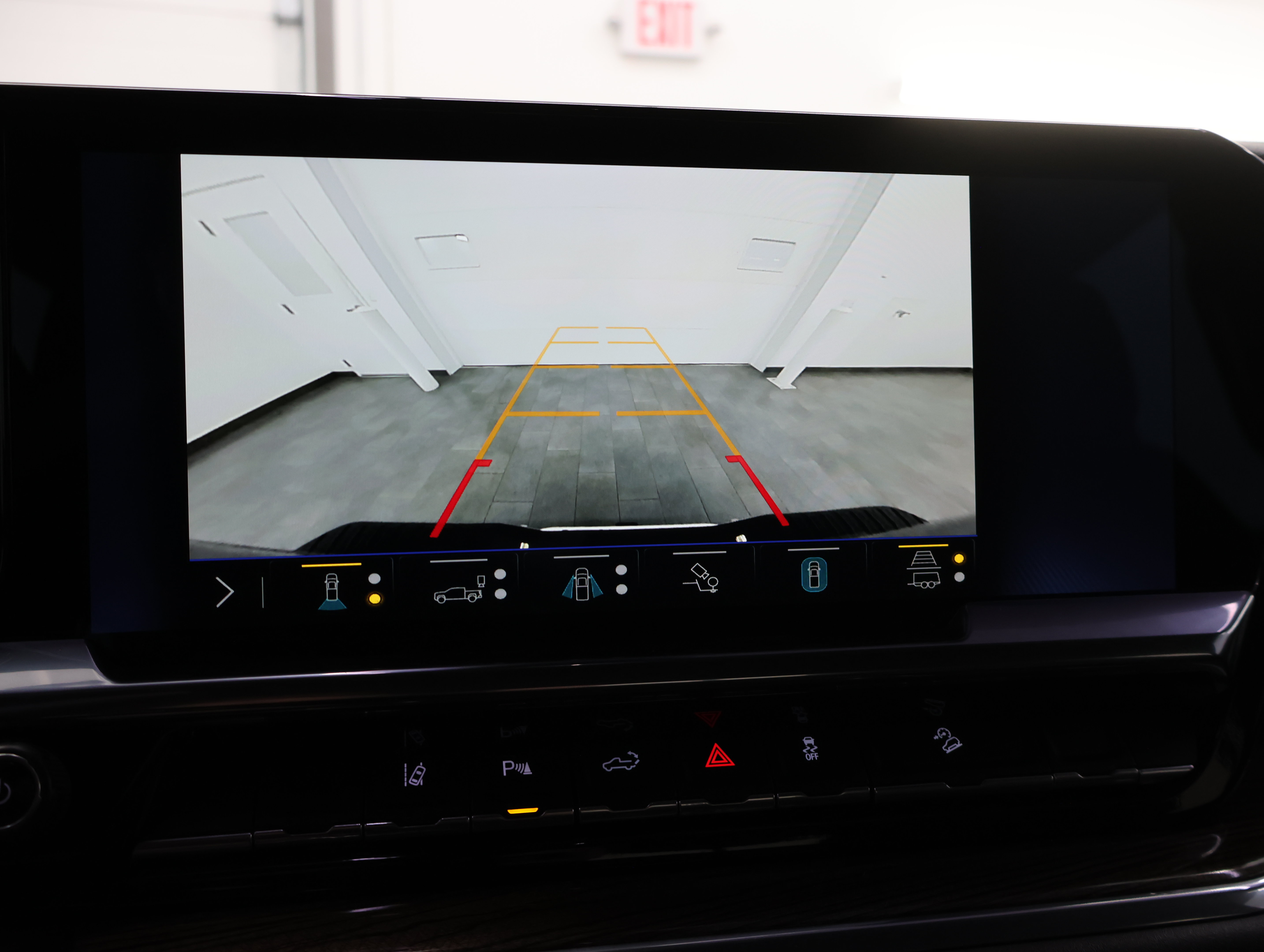 Used 2024 Chevrolet Silverado 2500 LT AWD/4WD image 16