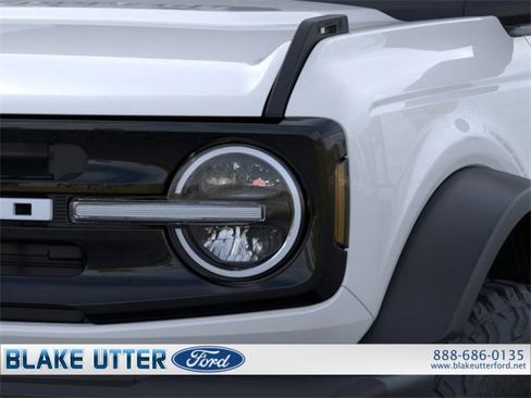 New 2025 Ford Bronco Outer Banks w/ Sasquatch Package image 21