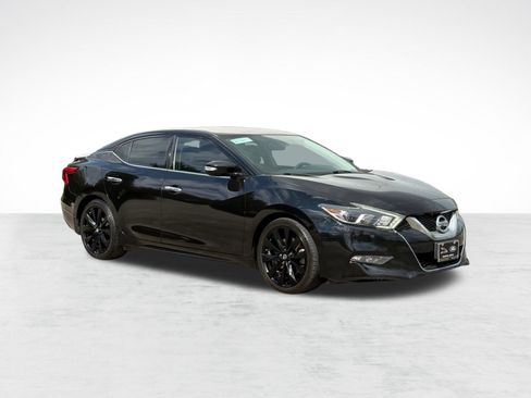 Used 2017 Nissan Maxima SR w/ Midnight Edition image 7