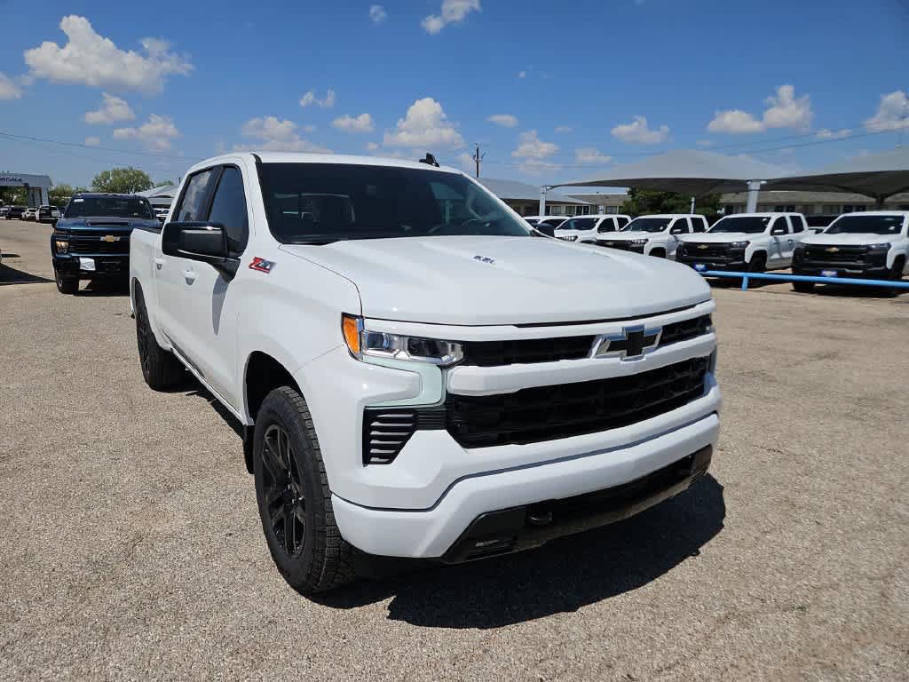 New 2026 Chevrolet Silverado 1500 RST w/ Z71 Off-Road Package AWD/4WD image 2