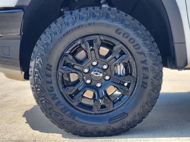 Used 2026 Chevrolet Silverado 1500 ZR2 AWD/4WD image 10