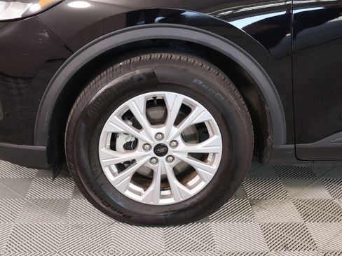 Used 2025 Ford Escape Active FWD image 17