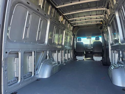 New 2026 Mercedes-Benz Sprinter 2500 image 19