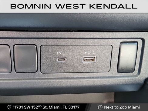 Used 2022 Nissan Frontier SV image 23