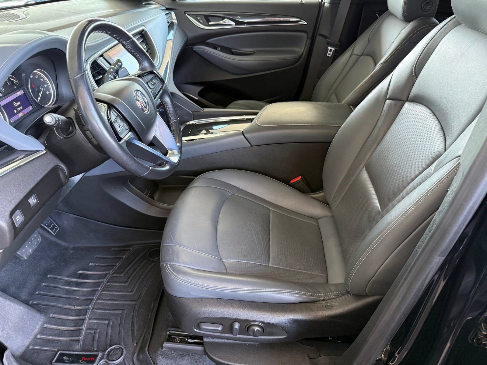 Used 2023 Buick Enclave Essence w/ Experience Buick Package FWD image 5