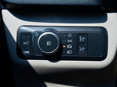 Used 2022 Ford Escape Titanium image 26