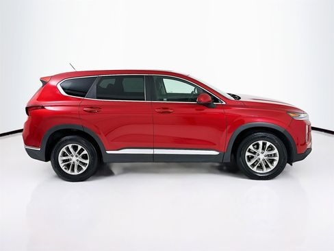 Used 2019 Hyundai Santa Fe SE image 9