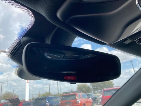 Used 2025 Jeep Compass Latitude image 26