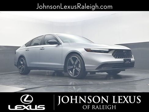 Used 2024 Honda Accord Sport image 15