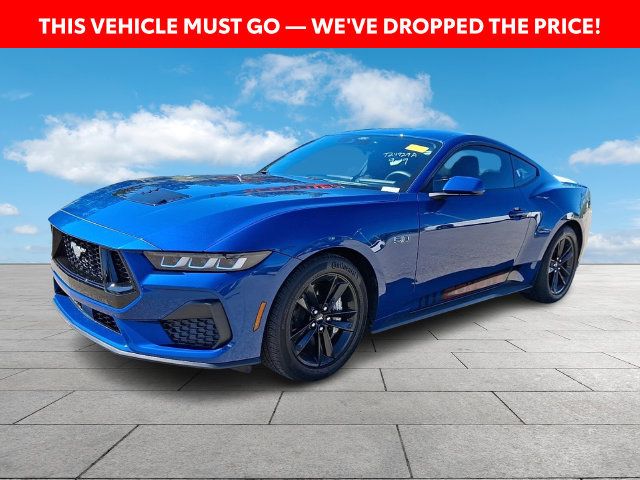 Used 2024 Ford Mustang GT RWD image 4