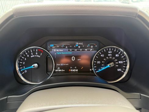 Used 2019 Ford Expedition XLT w/ Equipment Group 202A RWD image 28