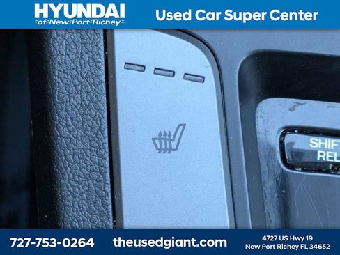 Used 2017 Hyundai Elantra Limited FWD image 23