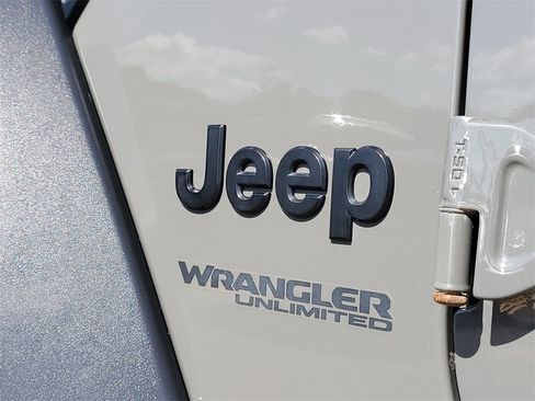 Used 2020 Jeep Wrangler Unlimited Sport image 6